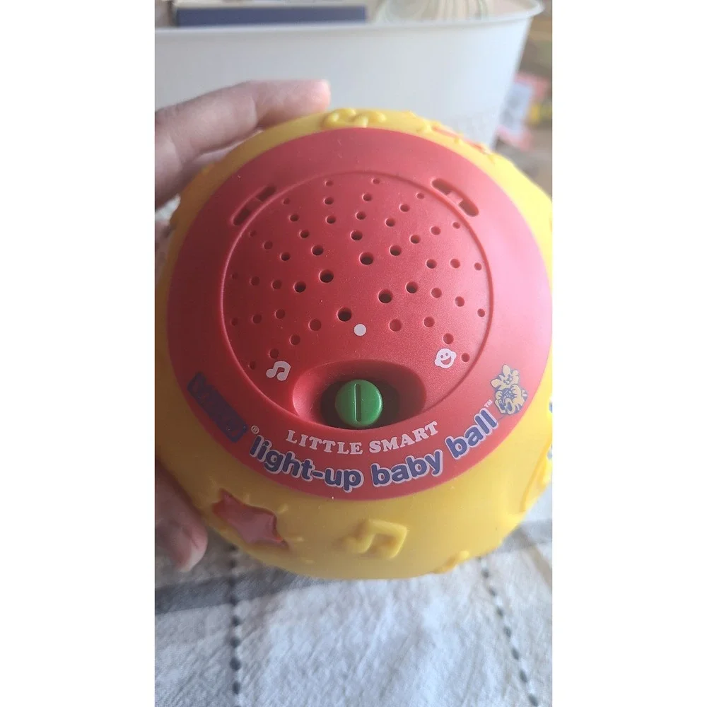 vintage VTech Little Smart Bright Lights Baby Ball